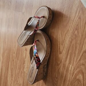 Wedge sandals